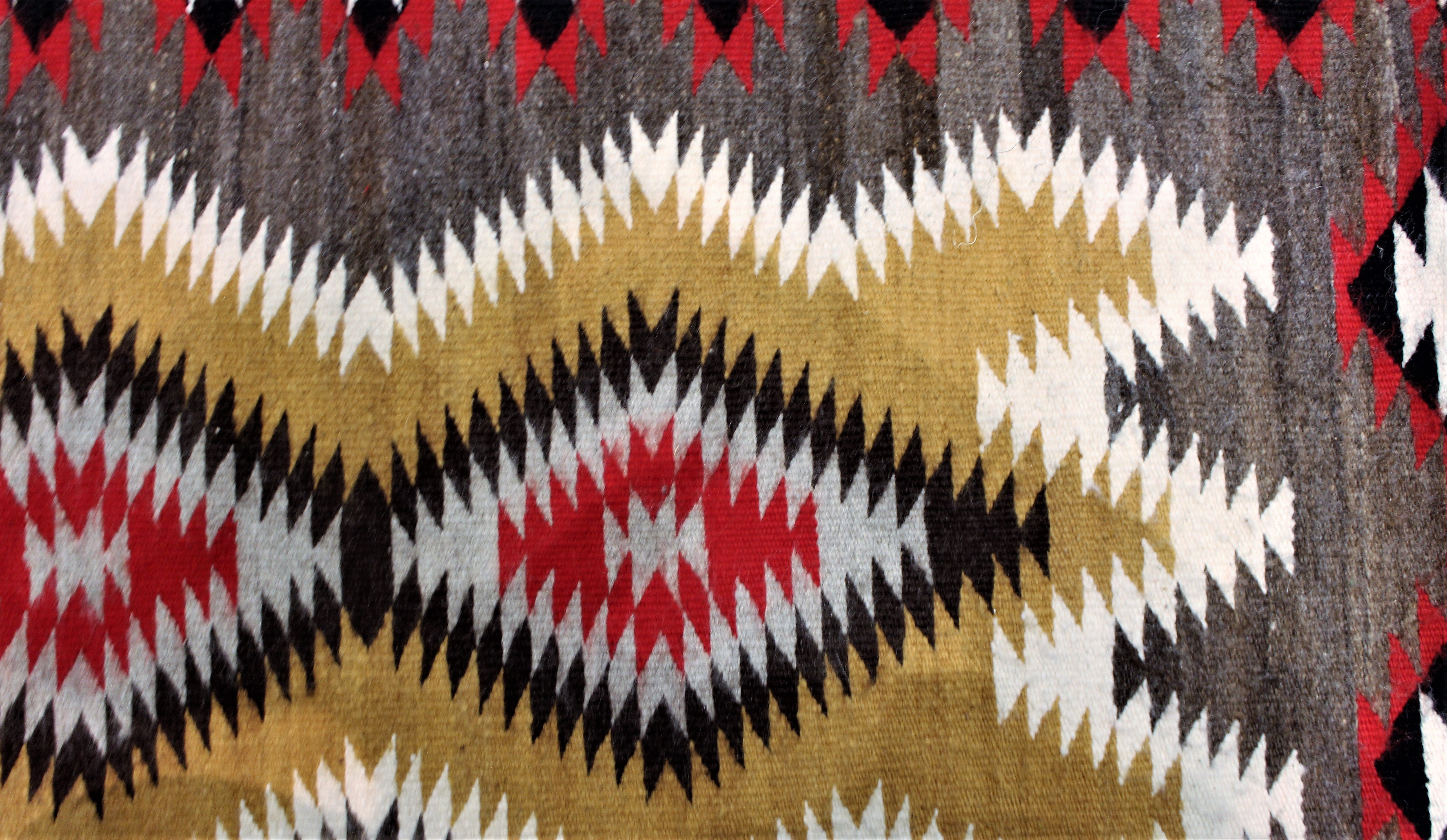 Sunrise Pattern Navajo Rug