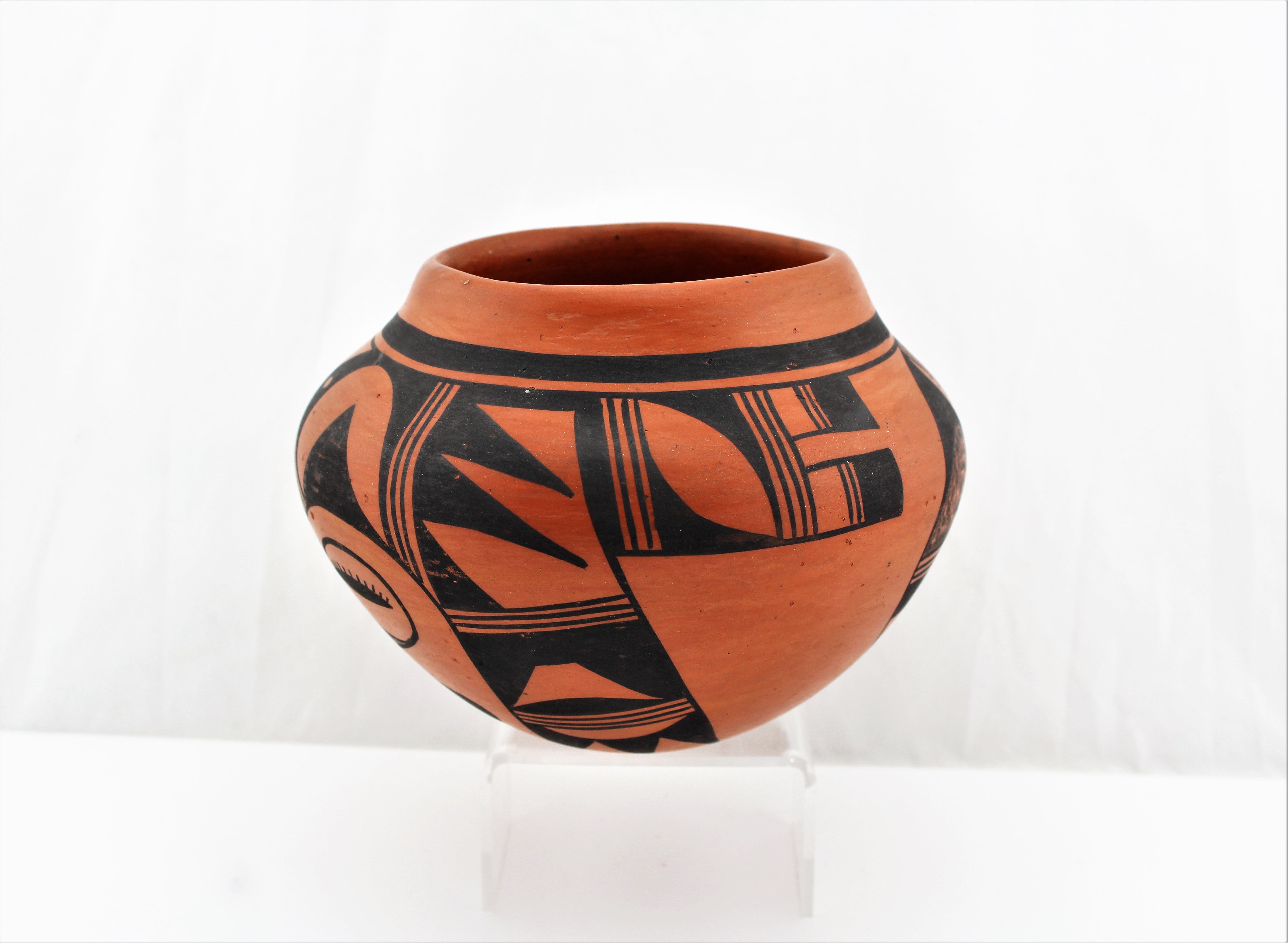 Evelyn Poolheco Hopi Tewa Pottery Bowl